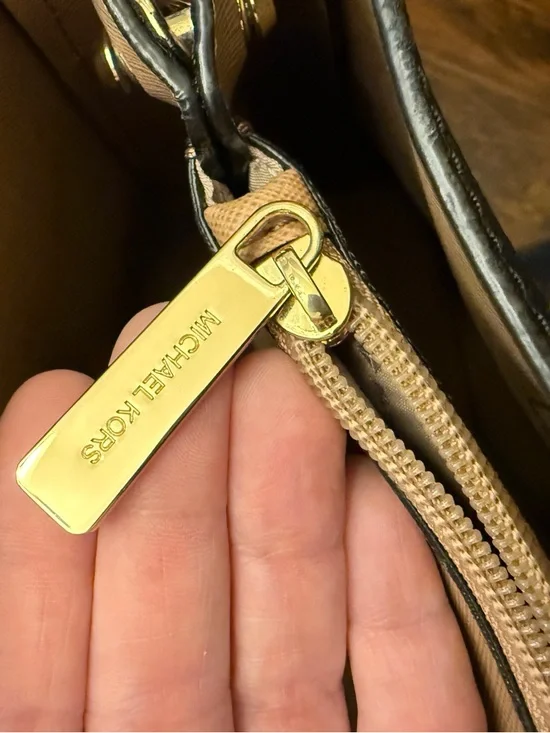 Michael Kors Black Pebbled Leather Satchel Crossbody Bag Purse - Picture 14 of 16